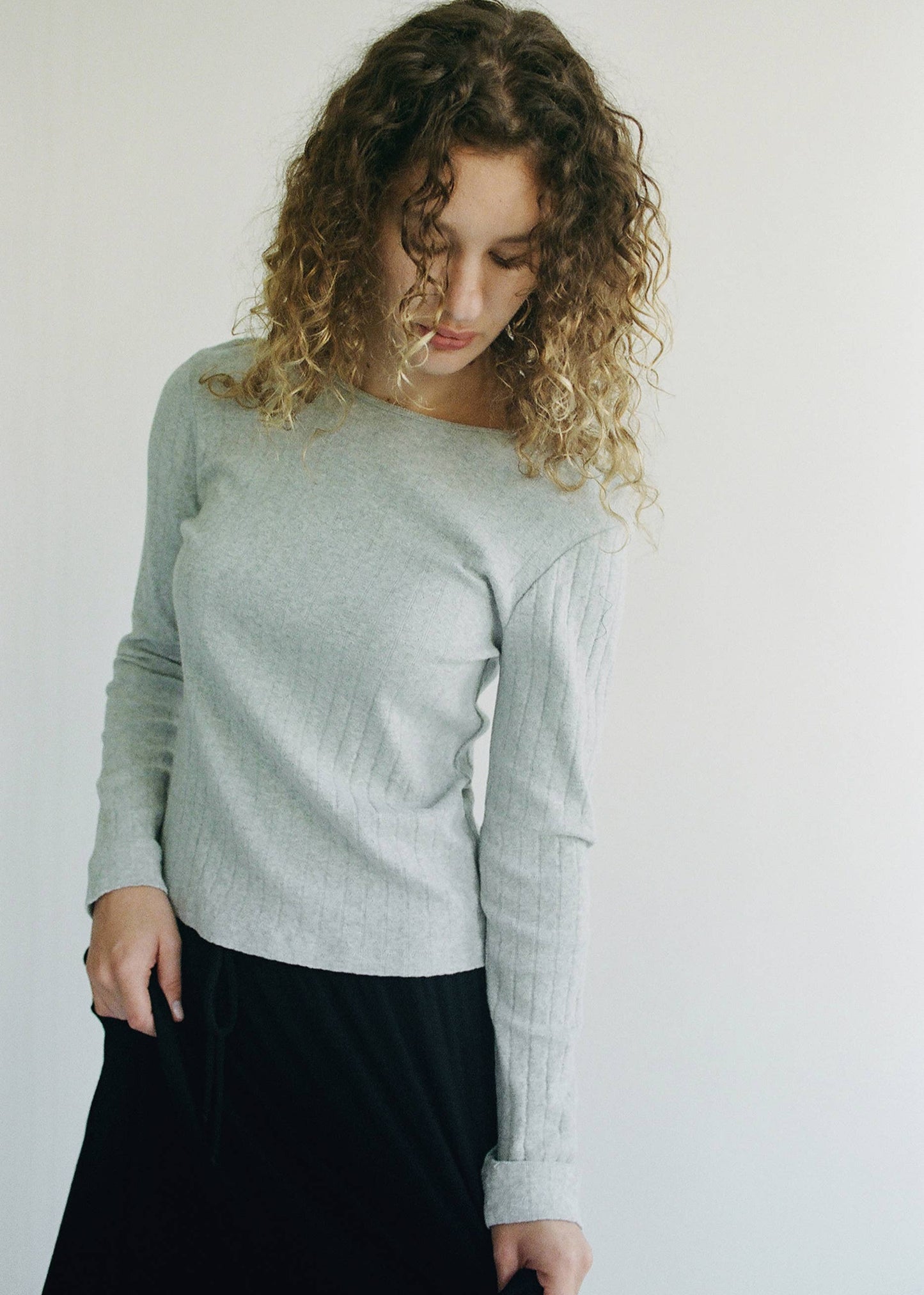 The Nephele Textured Long Sleeve // Heather Grey
