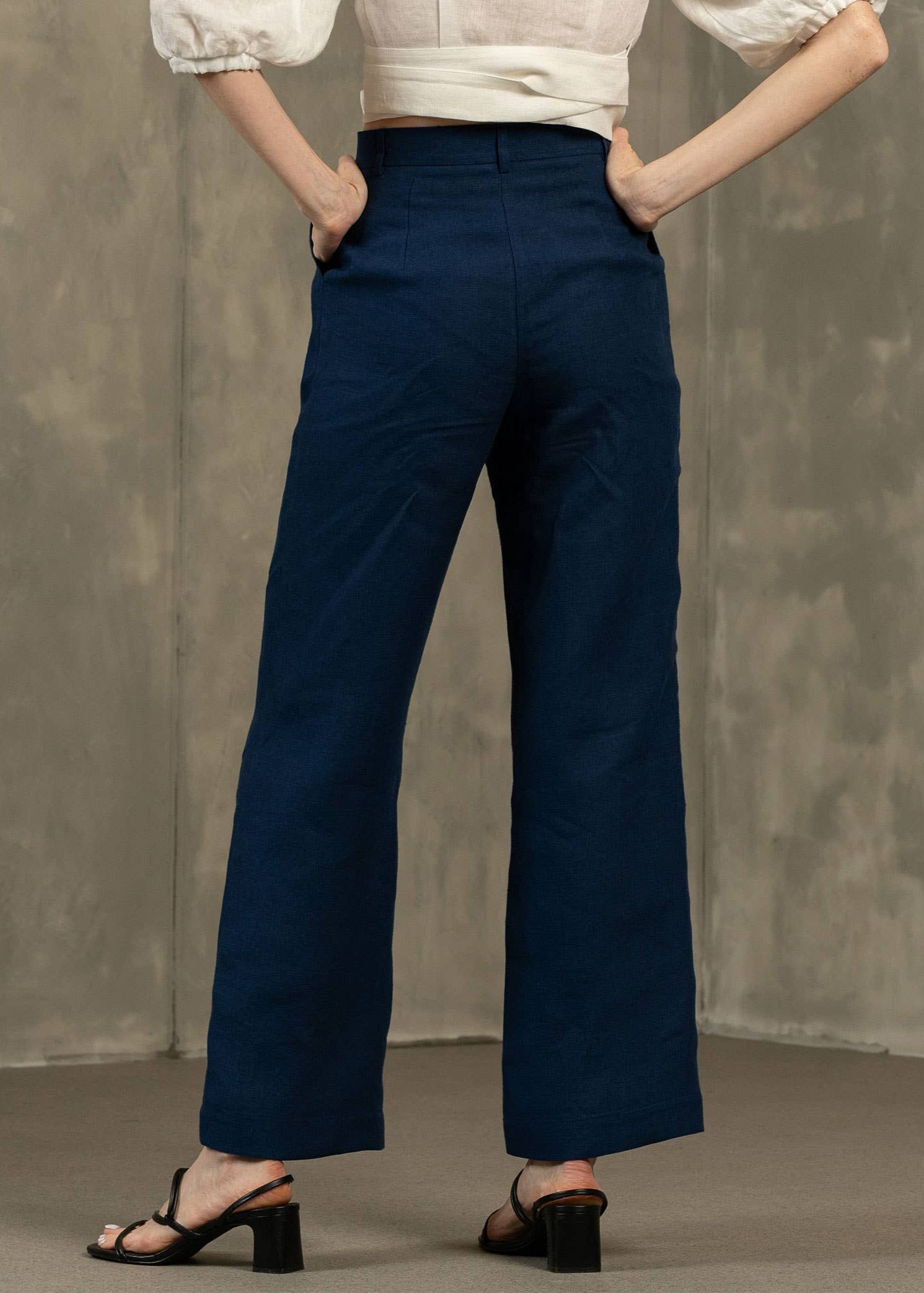 The Lotus Linen Pants // Noir Black